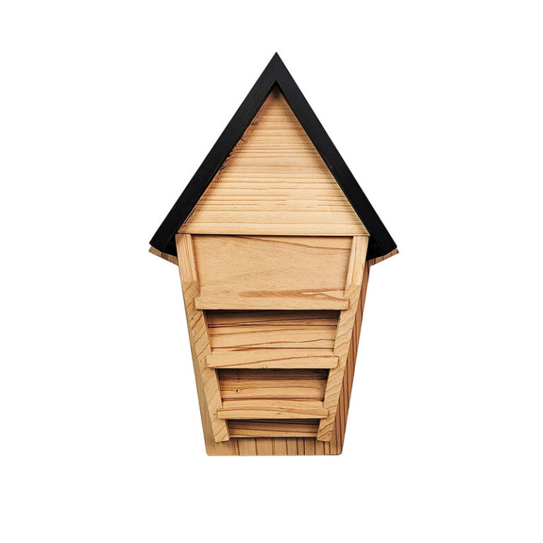 wooden bat house (1)
