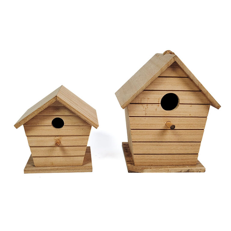wooden bird house (1)
